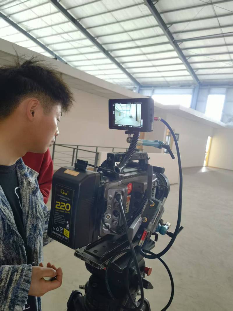 解锁屏边广告片拍摄：以创意镜头，解锁品牌商业价值新高度
