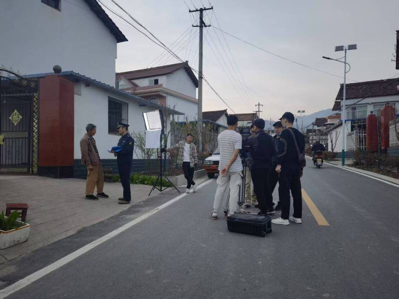 屏边TVC制作：多版本适配全渠道投放，让广告发挥最大价值！